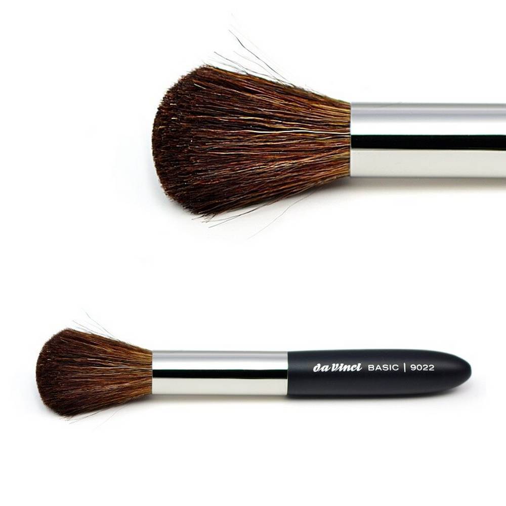 blush brush brown mountain goat wool 9022 1 mont bleu Blush Brush Brown Mountain Goat Wool 9022 1, Mont BleuBlush brush made of brown mountain goat wool. Length 130mm / 5.12in. Made in Germany from carefully selected materials.