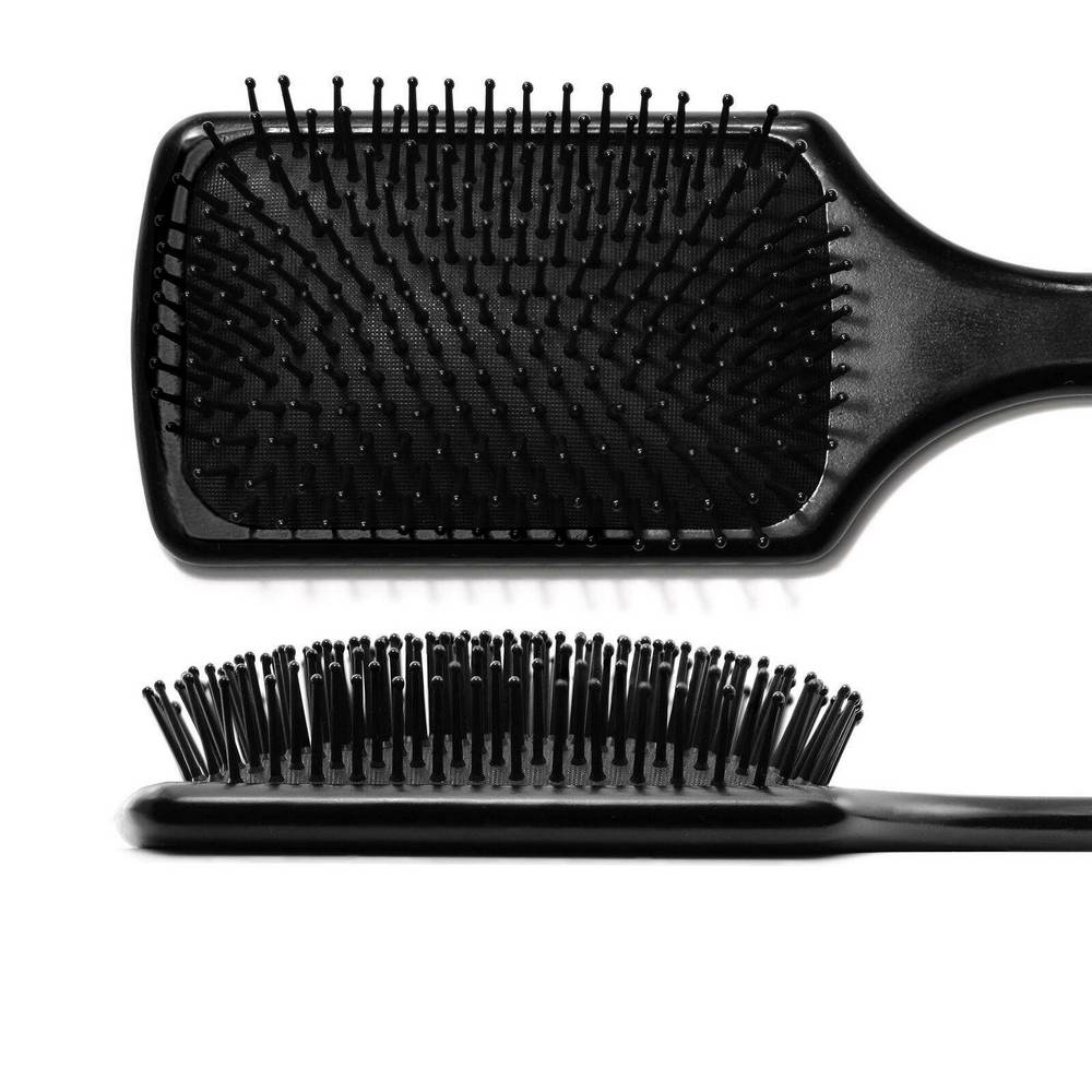 comb paddle 9447 1 Detangling comb for gentle hair care. Rounded pins mounted on a pneumatic cushion guide hair effortlessly through the brush. Ideal for hair of all lengths and types, as well as for everyday use.